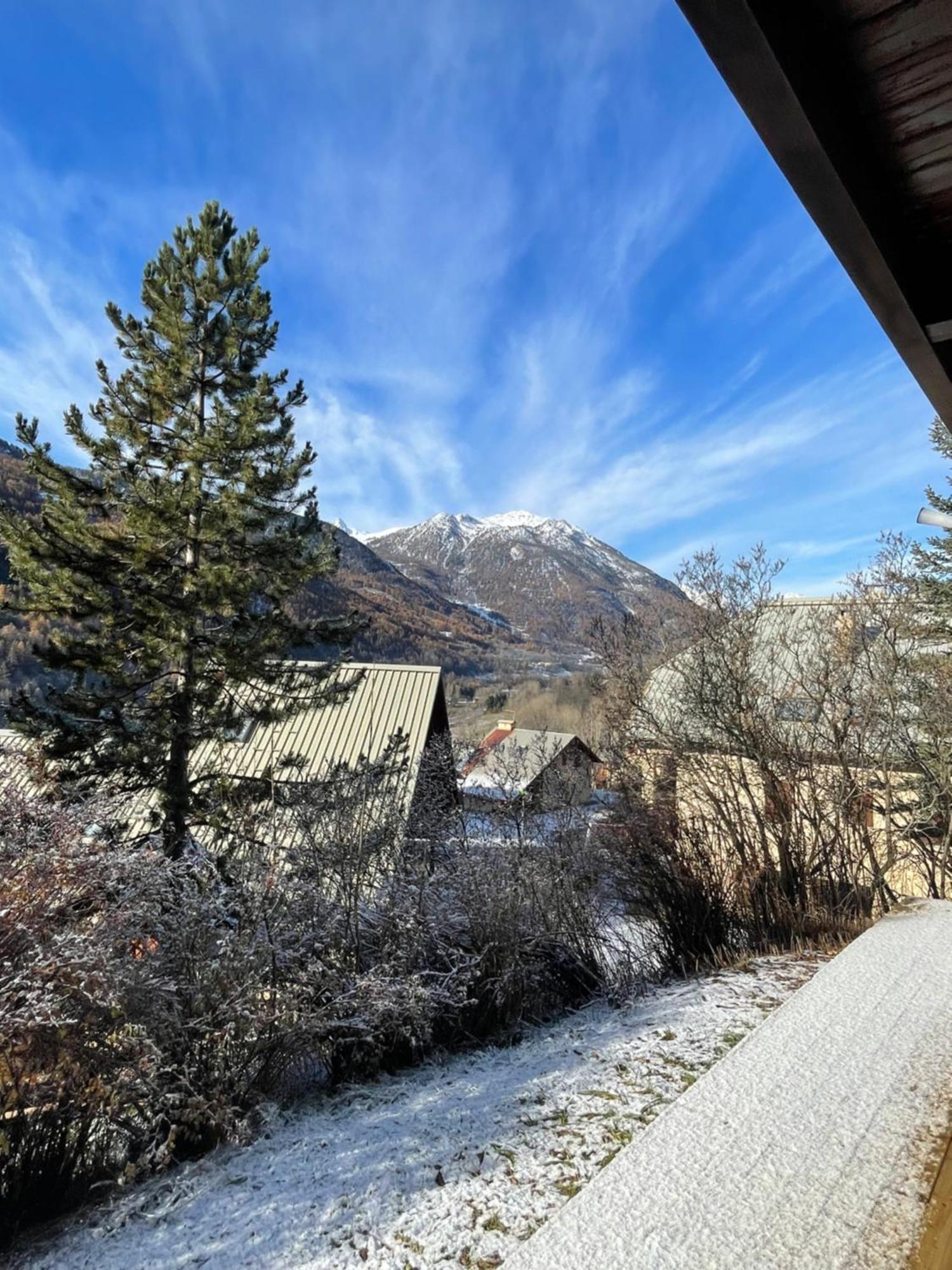 Serre Chevalier Studio 30 M2 Coin Montagne A 8 Minutes Des Pistes Сен-Шафре Екстериор снимка