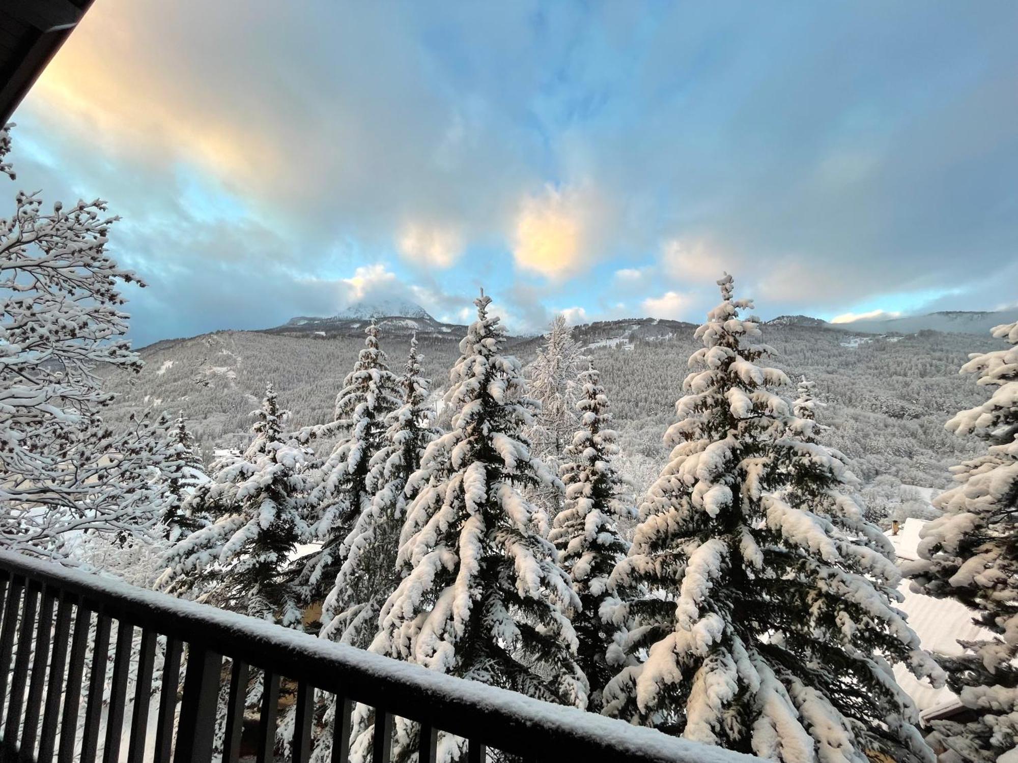 Serre Chevalier Studio 30 M2 Coin Montagne A 8 Minutes Des Pistes Сен-Шафре Екстериор снимка
